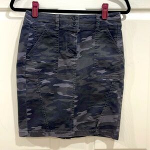 Ann Taylor LOFT camp pencil skirt size P0